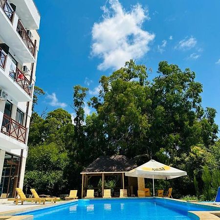 Vita Gardenia Hotel Zqaltubo Exterior foto