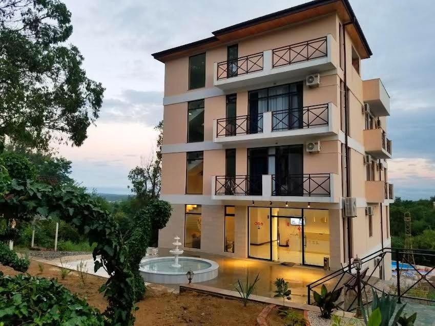 Vita Gardenia Hotel Zqaltubo Exterior foto